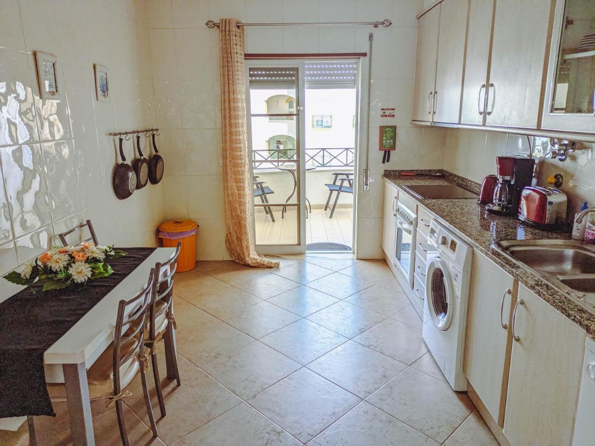 Two Bedroom Apartment - 110M2, Ac, Terrace, Wi-Fi Лагос Екстериор снимка